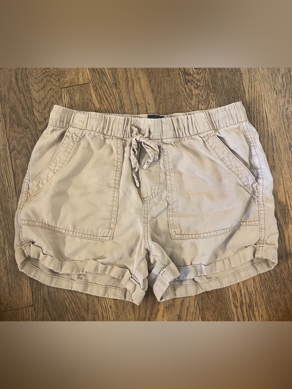 GAP Women's Light Beige Drawstring Casual Shorts - XS